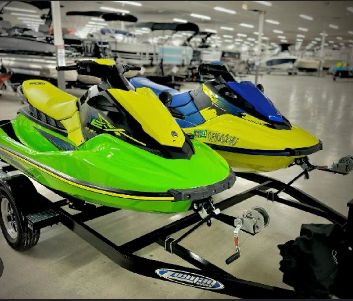 Gas (Ethanol Free) Fiber Yamaha Ex Sport Model Jetski, 3-seater Yamaha Jetski, ethanol-free jetski, high-performance jetski, durable watercraft, efficient Yamaha jetski for water sports, recreational jetski